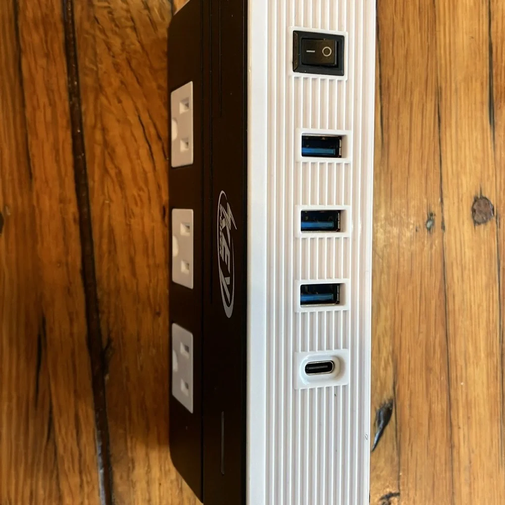 KEV Power Strip with International Adapters